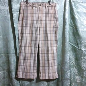 Cherokee brand capris